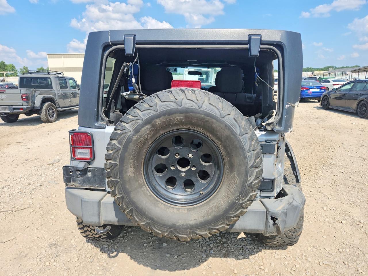 2013 Jeep Wrangler Unlimited Sport - Фото 6
