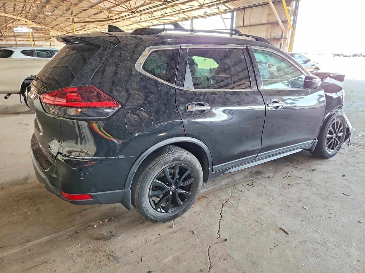 2018 Nissan Rogue Sv - Image 3