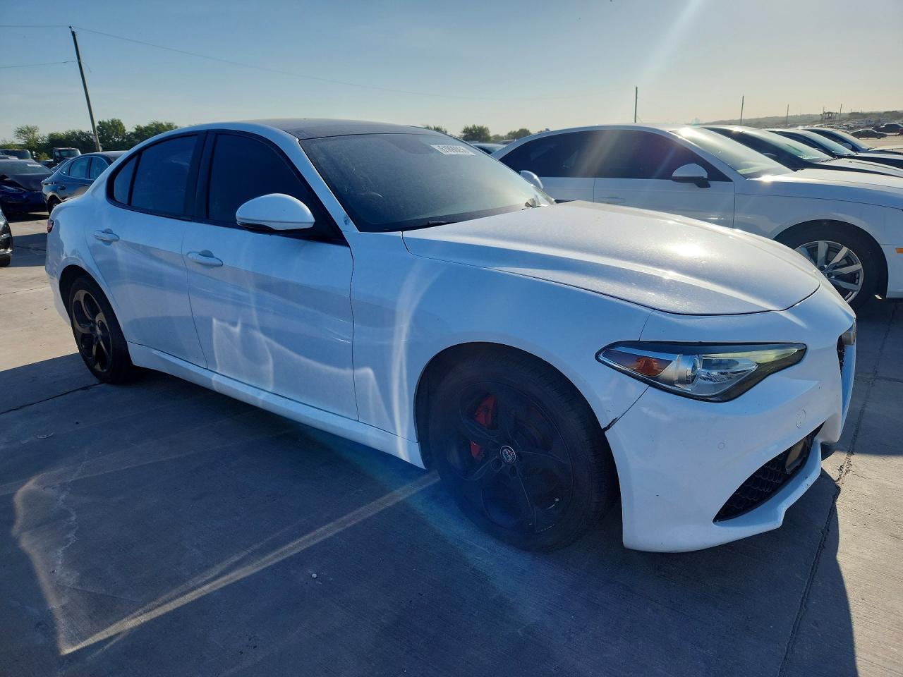 2017 Alfa Romeo Giulia Ti Q4 - Фото 4