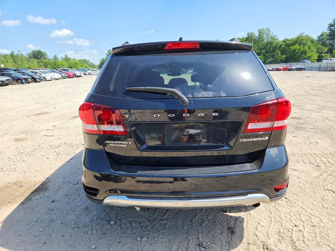 2017 Dodge Journey Crossroad - Image 6