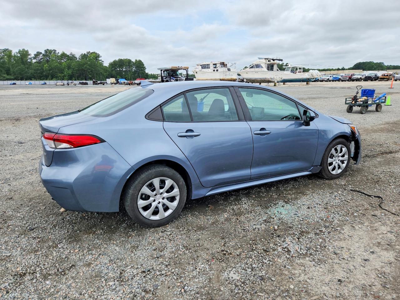 2022 Toyota Corolla Le - Image 3