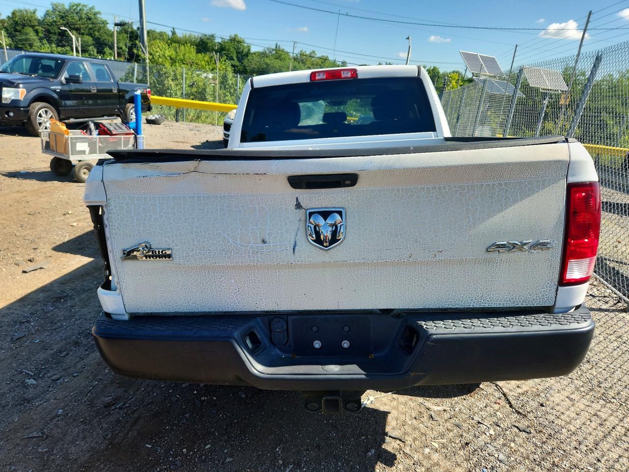 2017 Ram 1500 St - Image 6