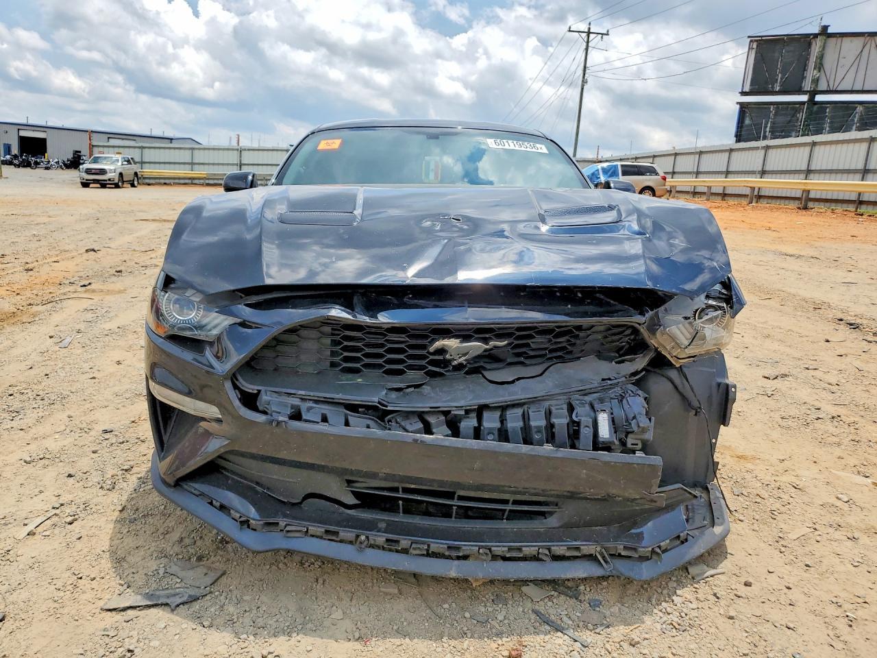 2019 Ford Mustang - Image 5