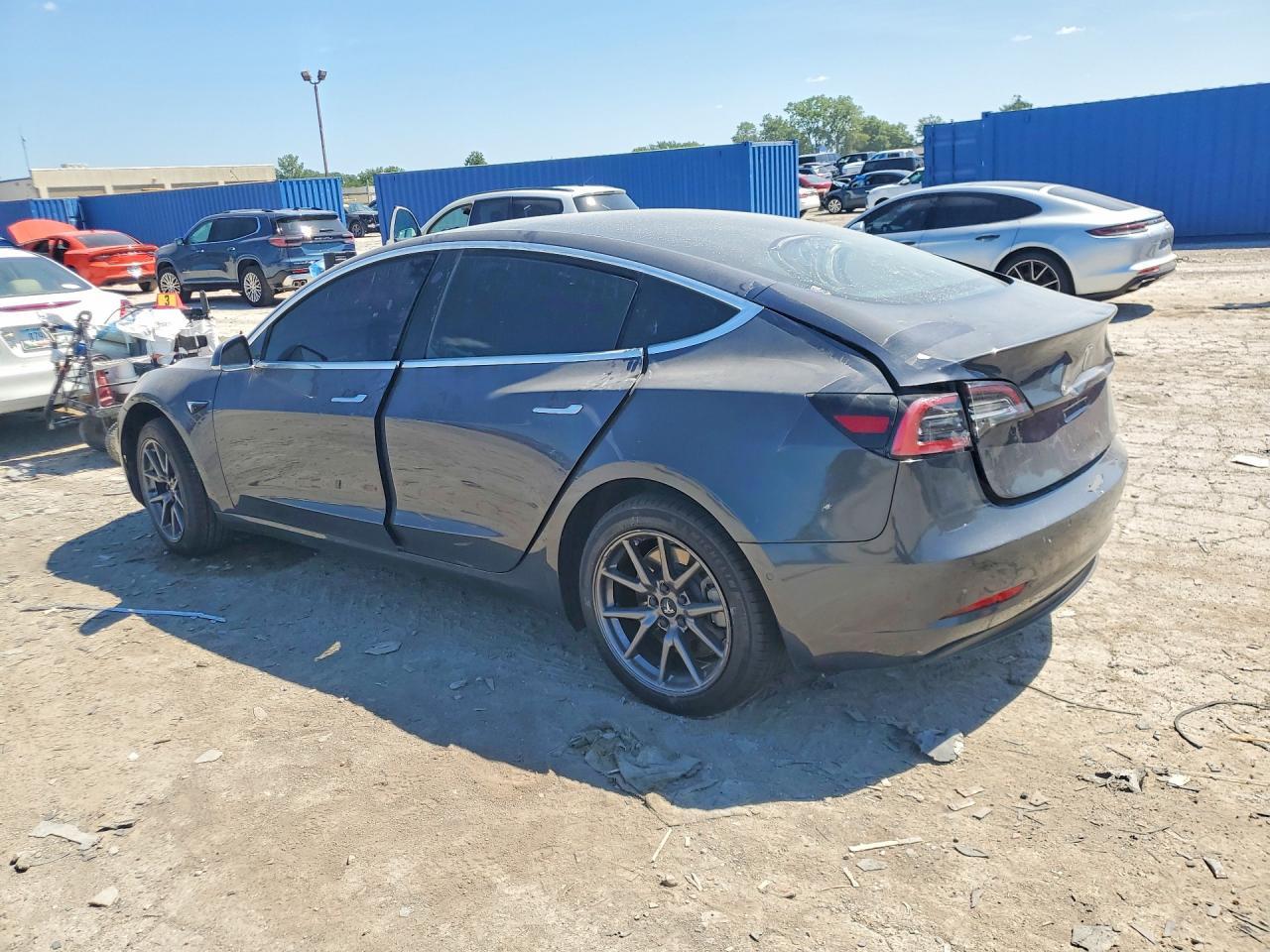 2020 Tesla Model 3 - Image 2