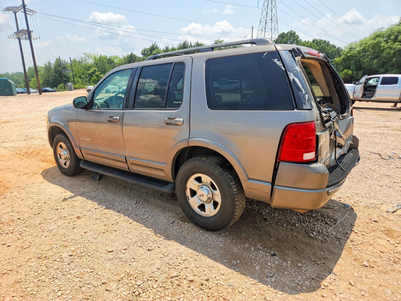 2002 Ford Explorer Limited - Фото 2