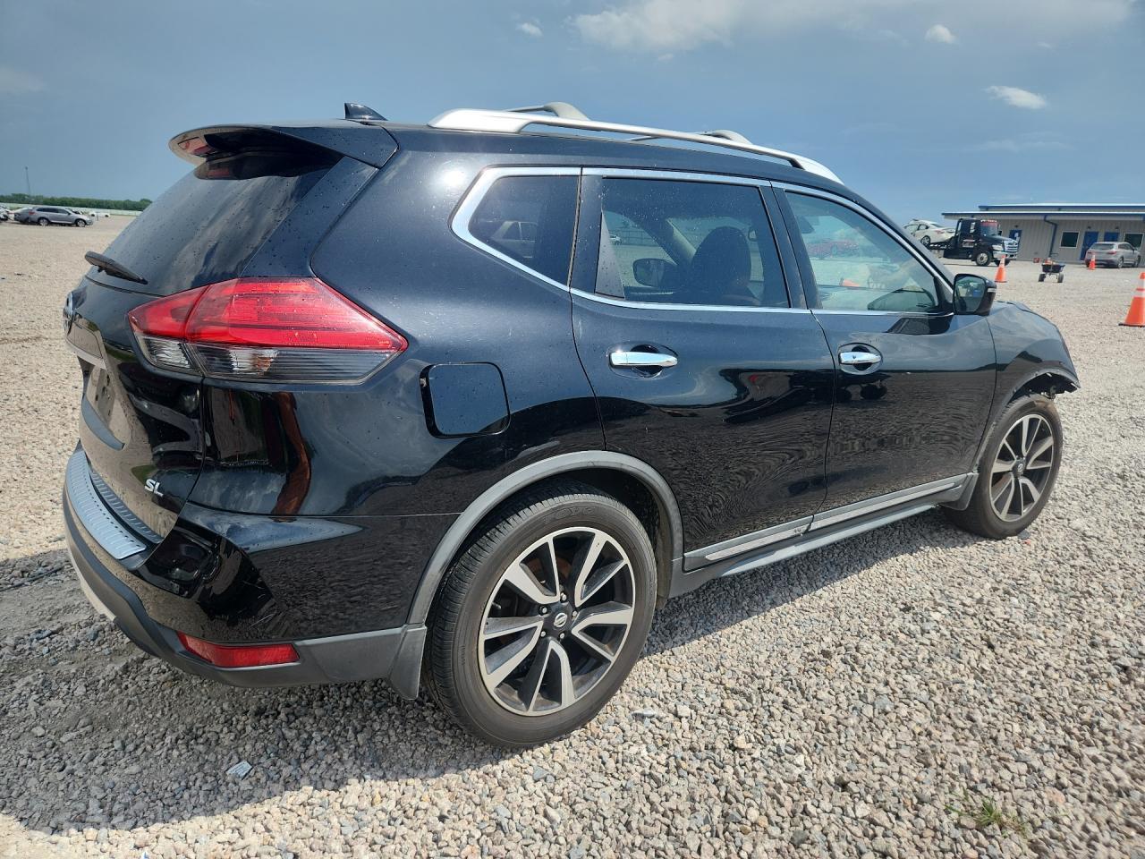 2017 Nissan Rogue Sl - Image 3