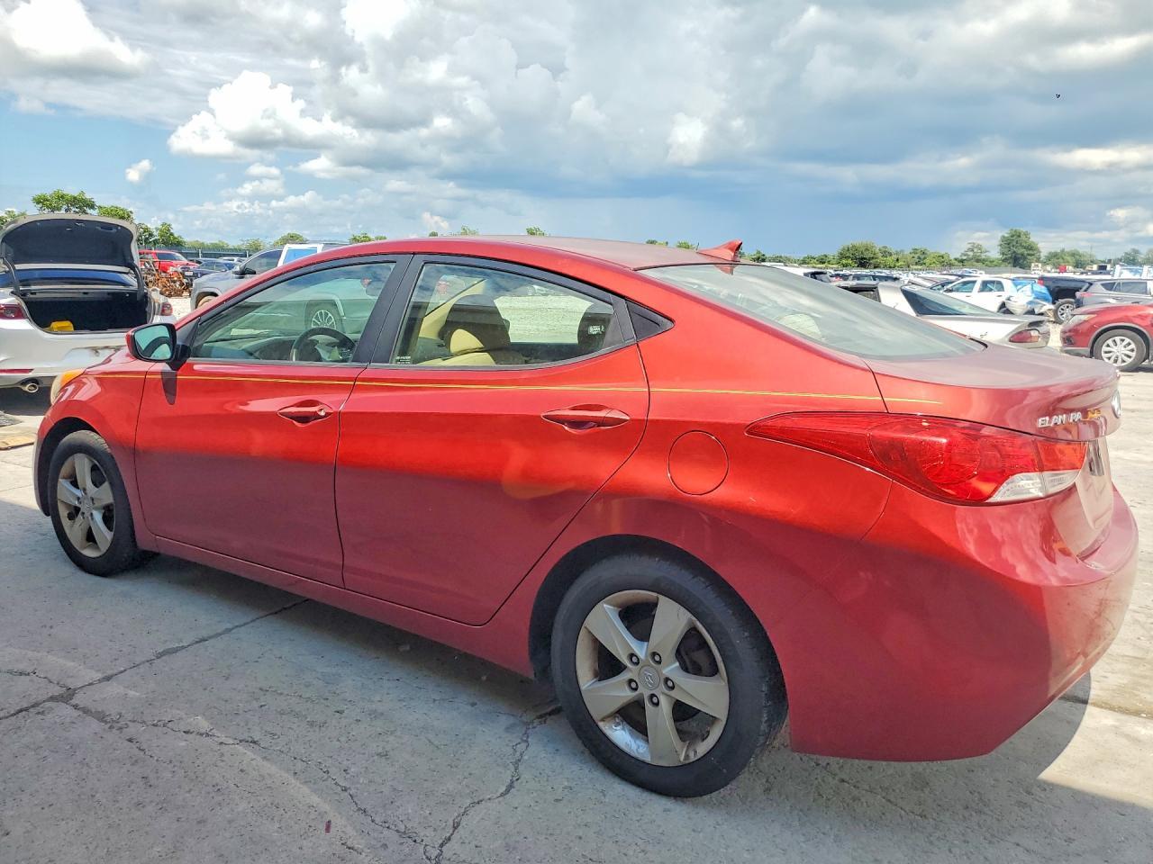 2011 Hyundai Elantra Gls - Image 2