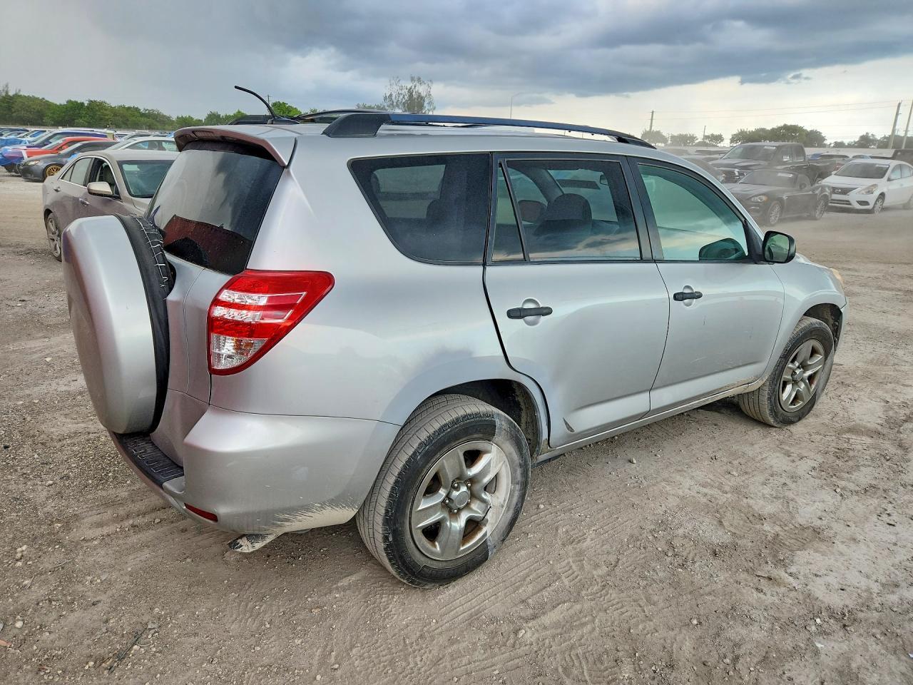 2011 Toyota Rav4 Base - Image 3