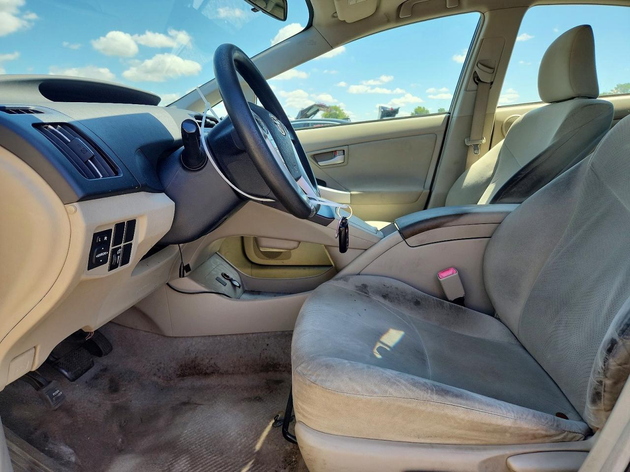 2011 Toyota Prius Three - Фото 7