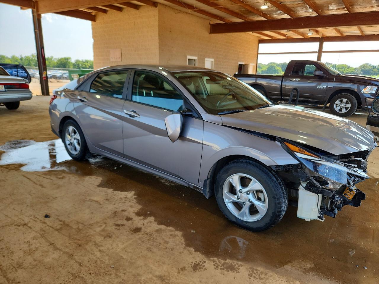 2022 Hyundai Elantra Se - Фото 4