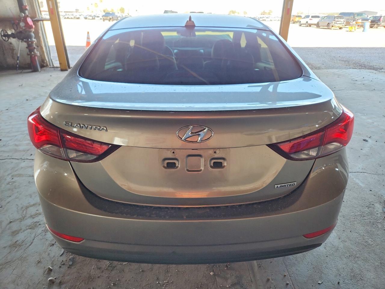 2014 Hyundai Elantra Limited - Image 6