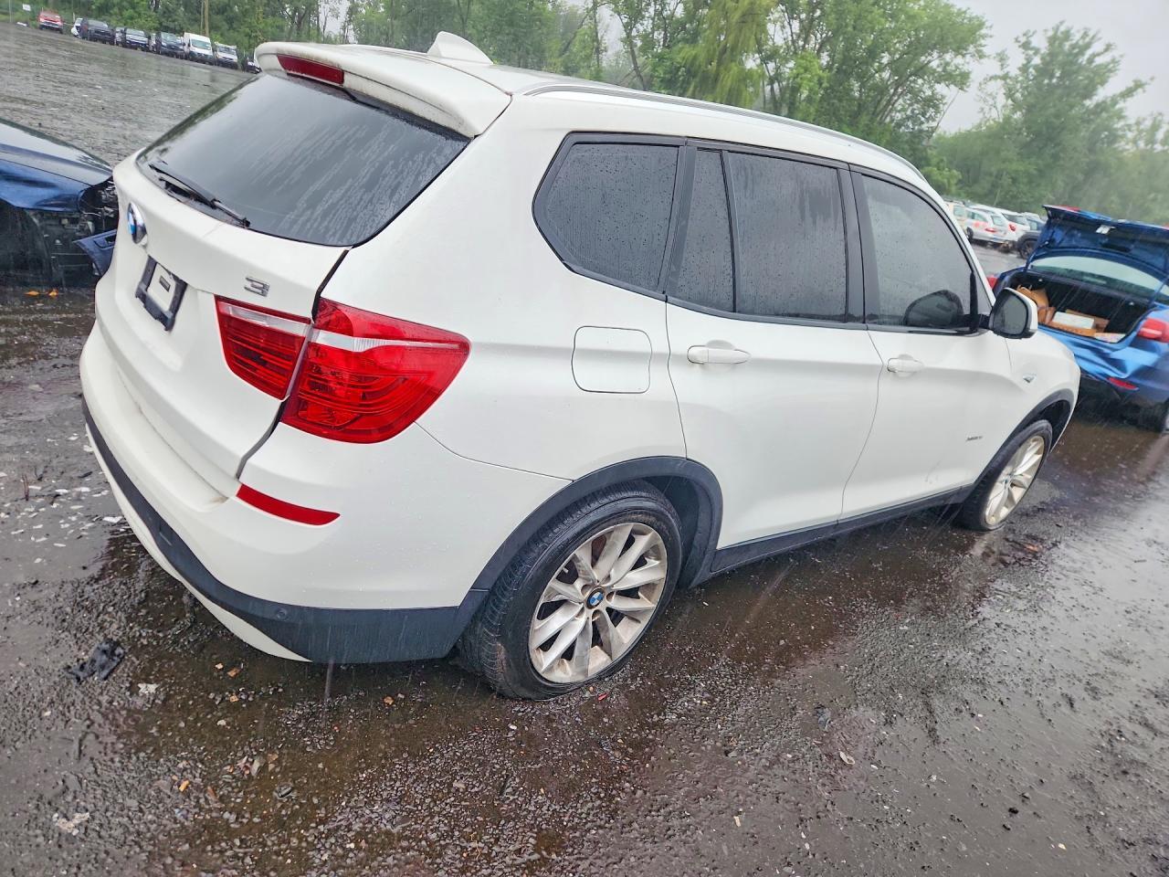 2016 BMW X3 xDrive28I - Фото 3