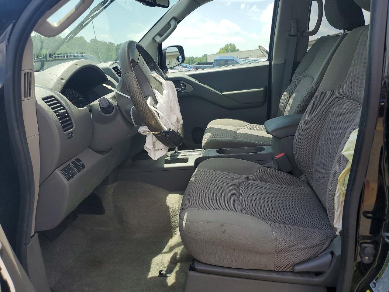2013 Nissan Frontier S - Image 7