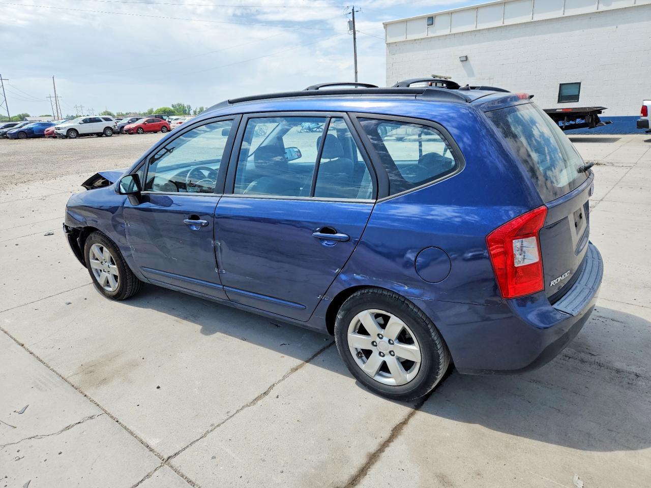 2008 Kia Rondo Lx - Image 2