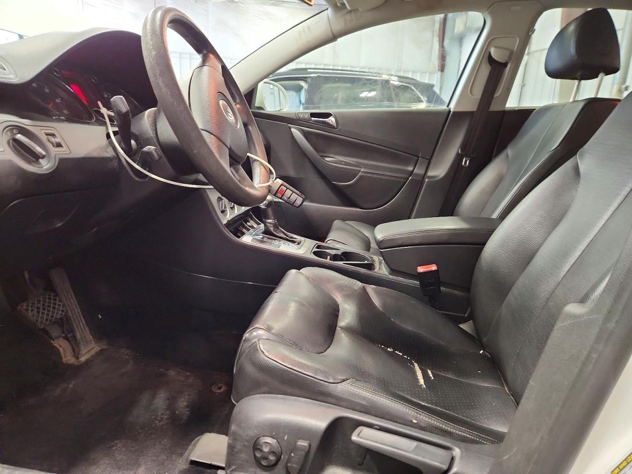 2007 Volkswagen Passat 2.0T - Фото 7