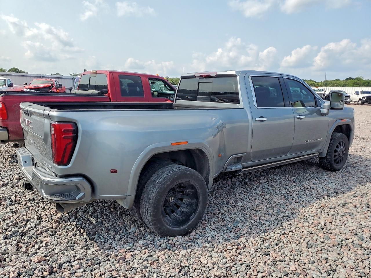 2024 GMC Sierra K3500 Denali - Фото 3