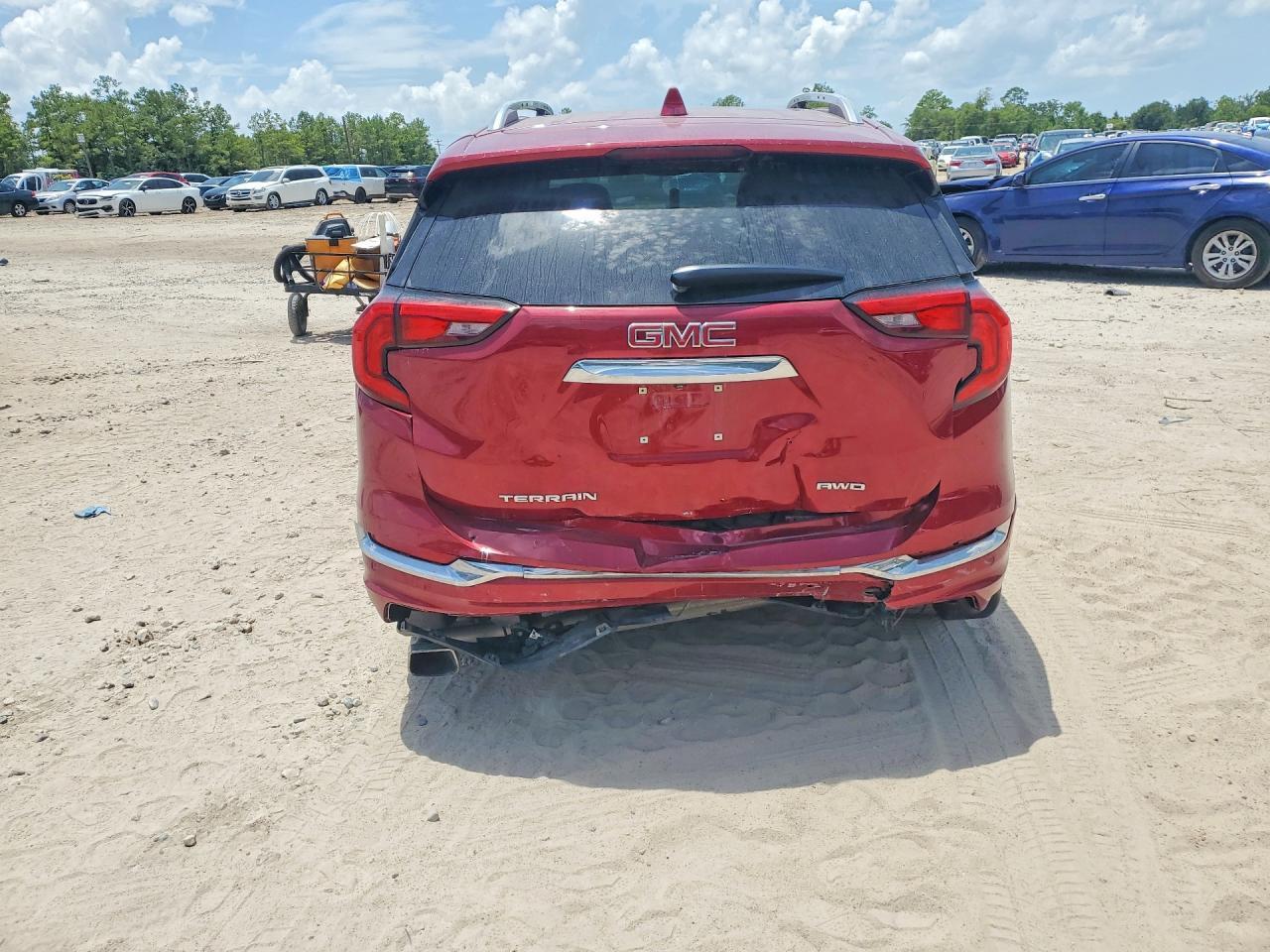 2019 GMC Terrain Denali - Image 6