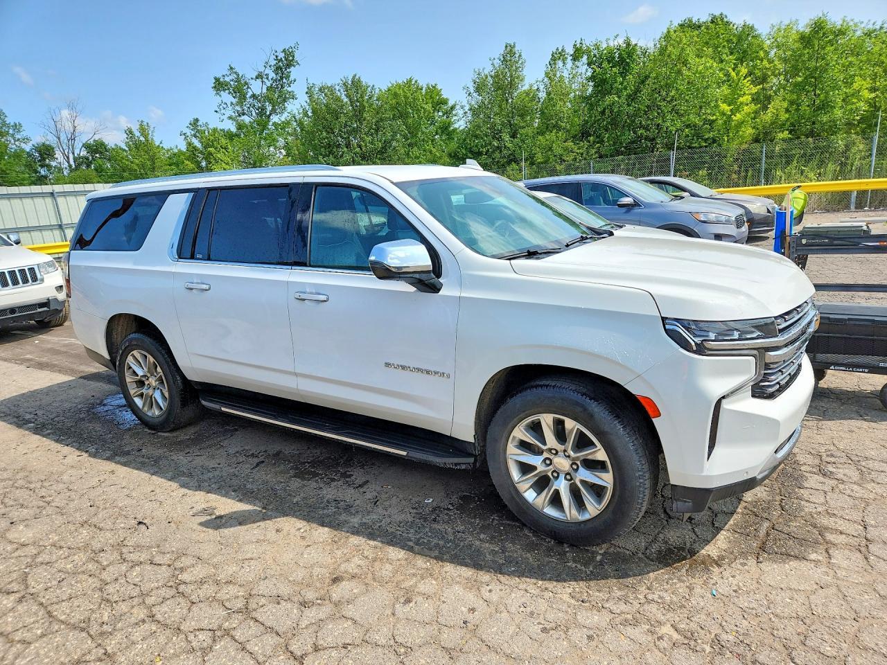 2022 Chevrolet Suburban C1500 Premier - Фото 4