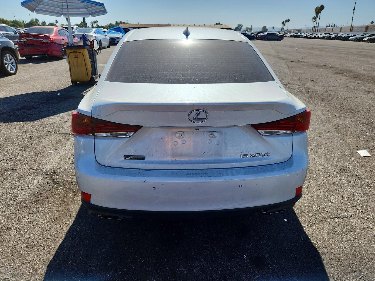 2017 Lexus Is 200T - Image 6