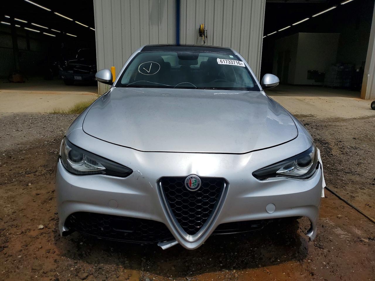 2017 Alfa Romeo Giulia - Фото 5
