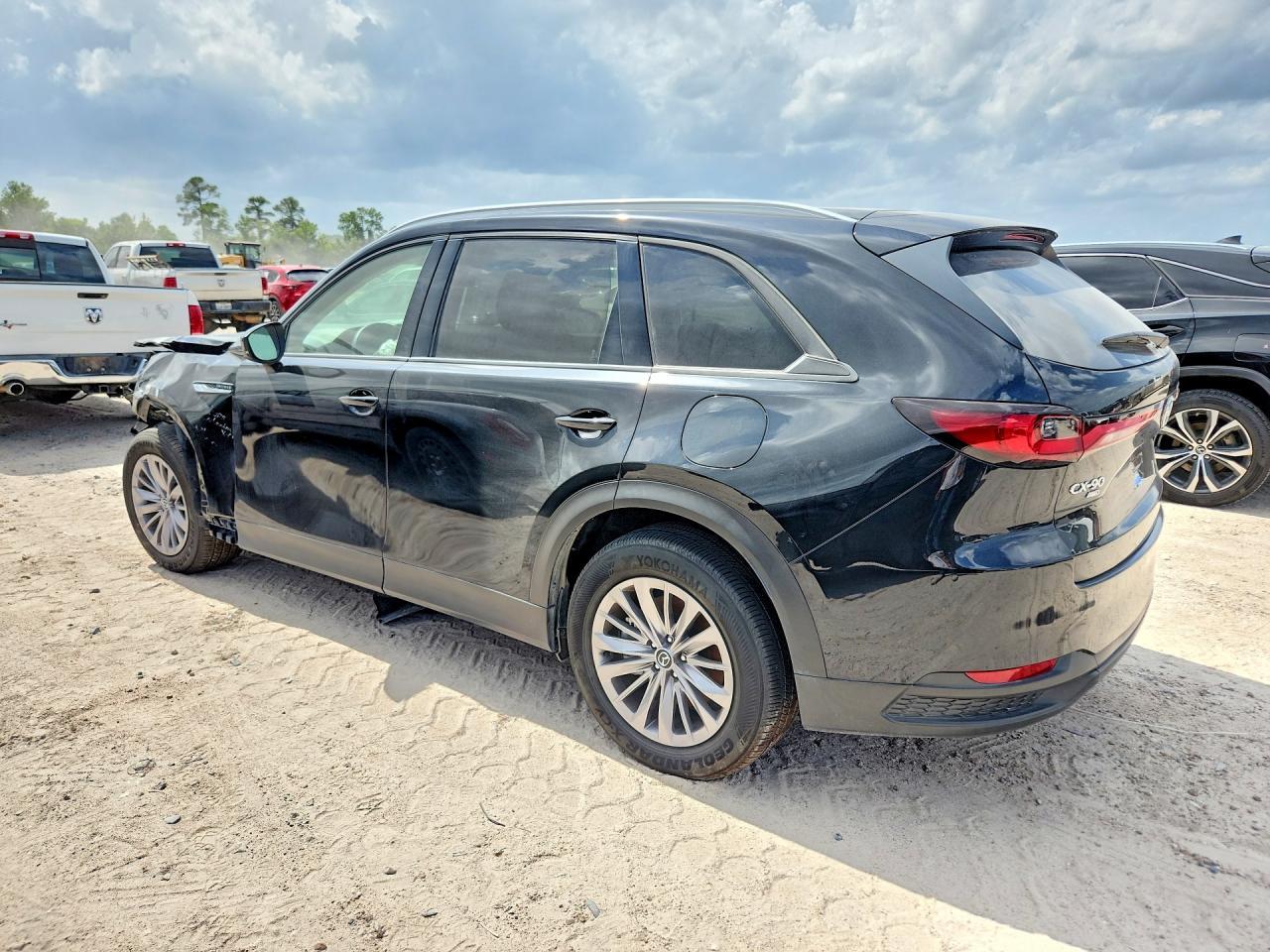 2025 Mazda Cx-90 Preferred - Image 2