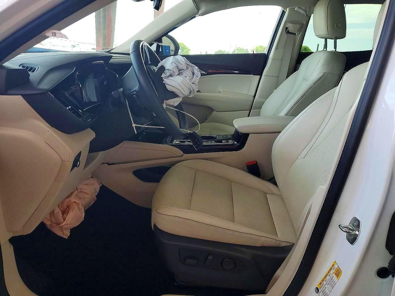 2022 Buick Envision Essence - Image 7