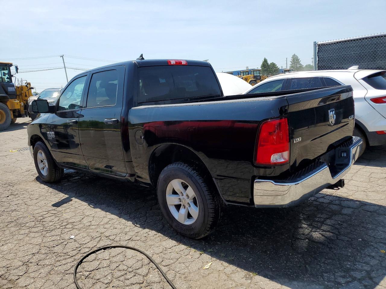 2023 Ram 1500 Classic Slt - Фото 2