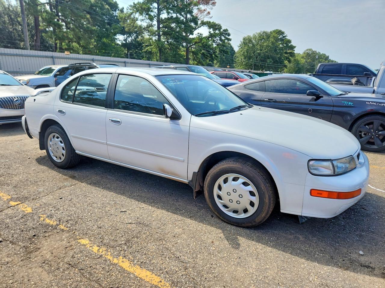 1996 Nissan Maxima Gxe - Фото 4