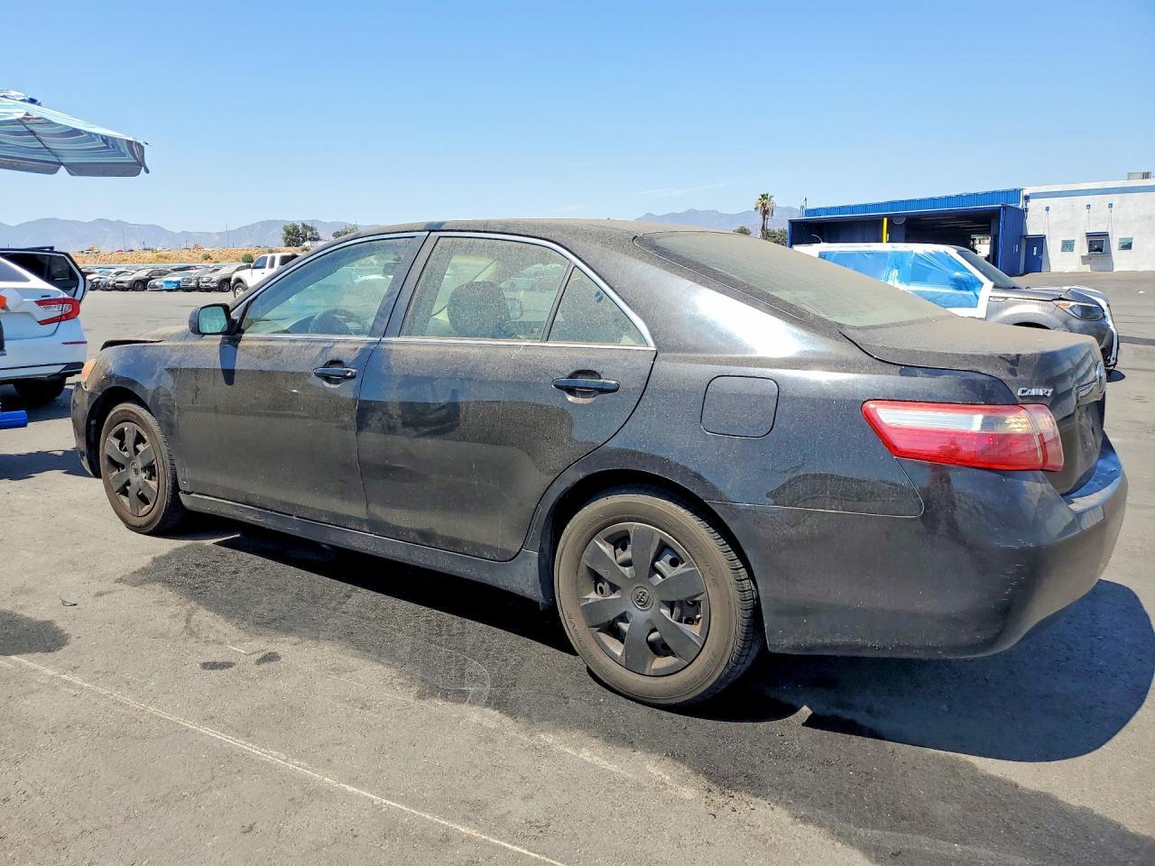 2007 Toyota Camry Le - Фото 2