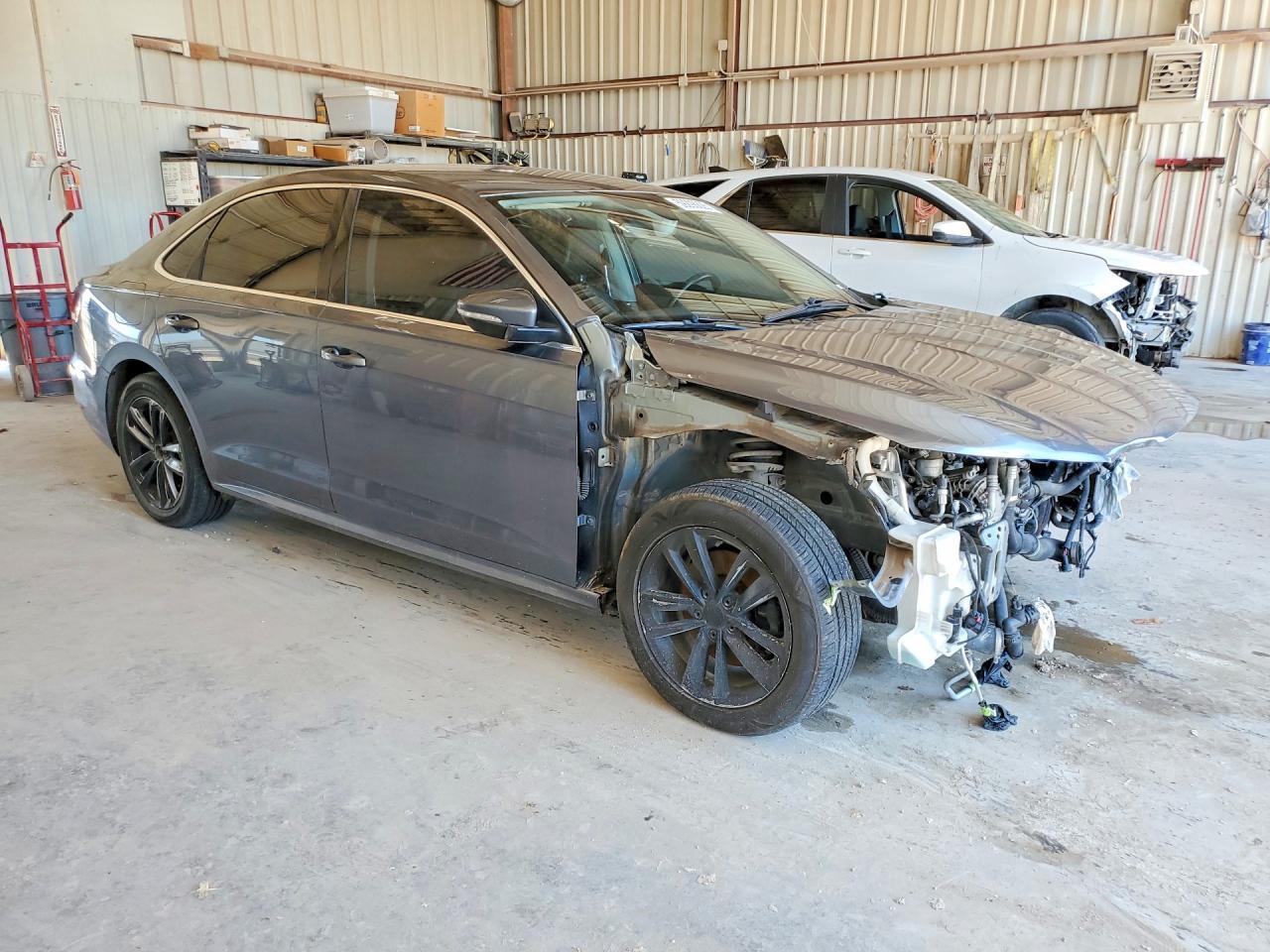 2020 Volkswagen Passat Se - Фото 4