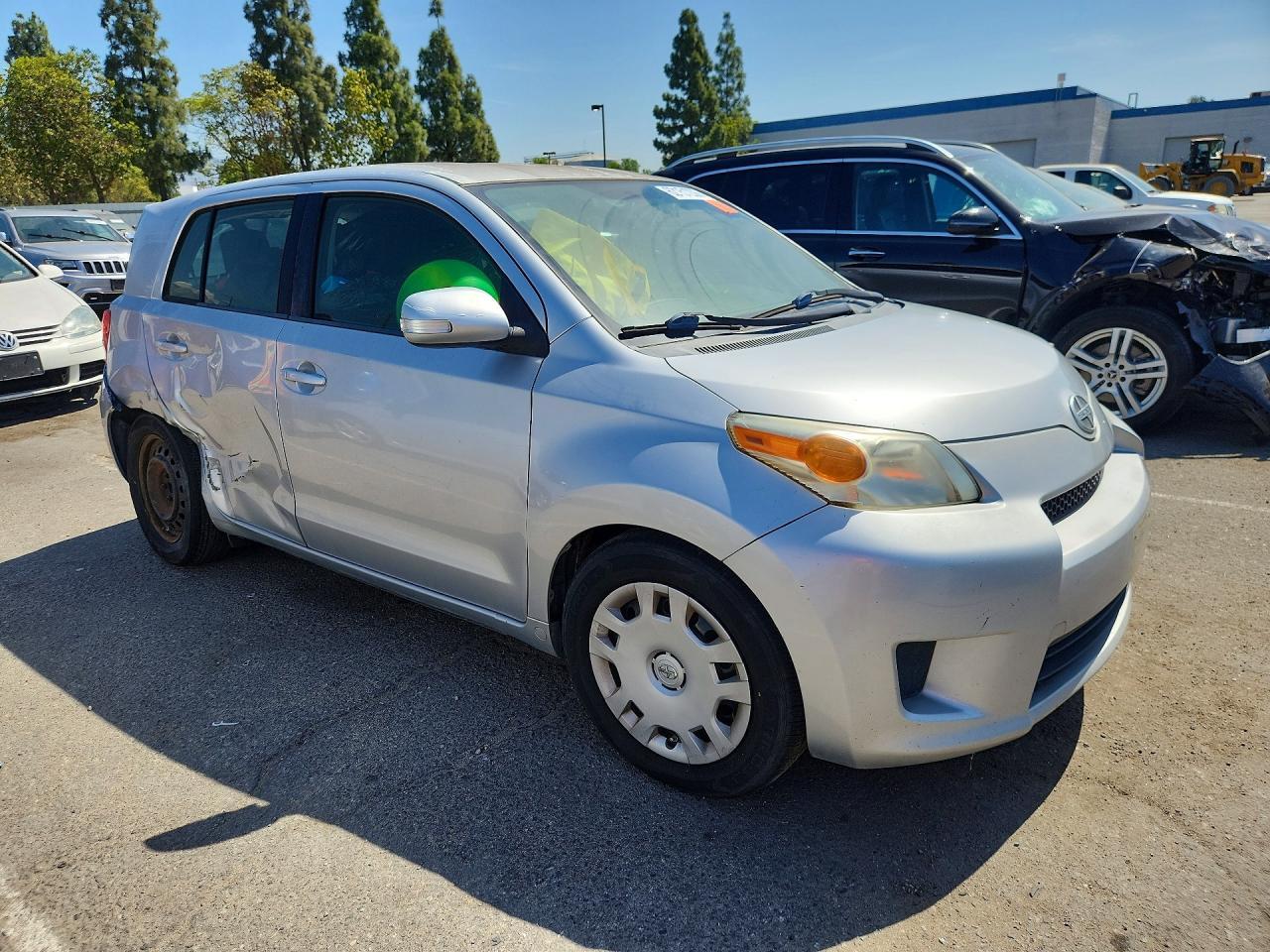 2011 Scion Xd Base - Фото 4