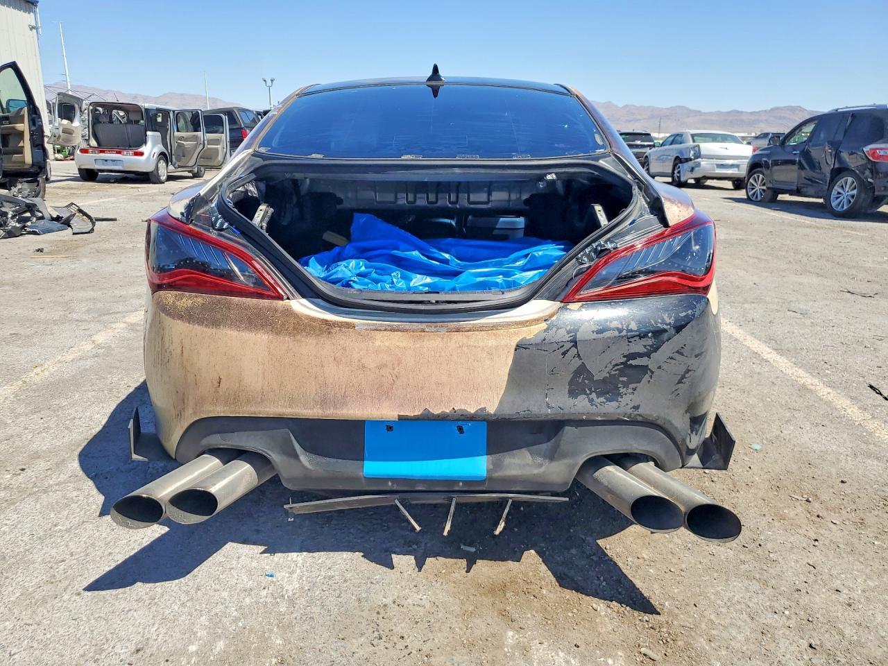 2012 Hyundai Genesis Coupe 2.0T - Фото 6