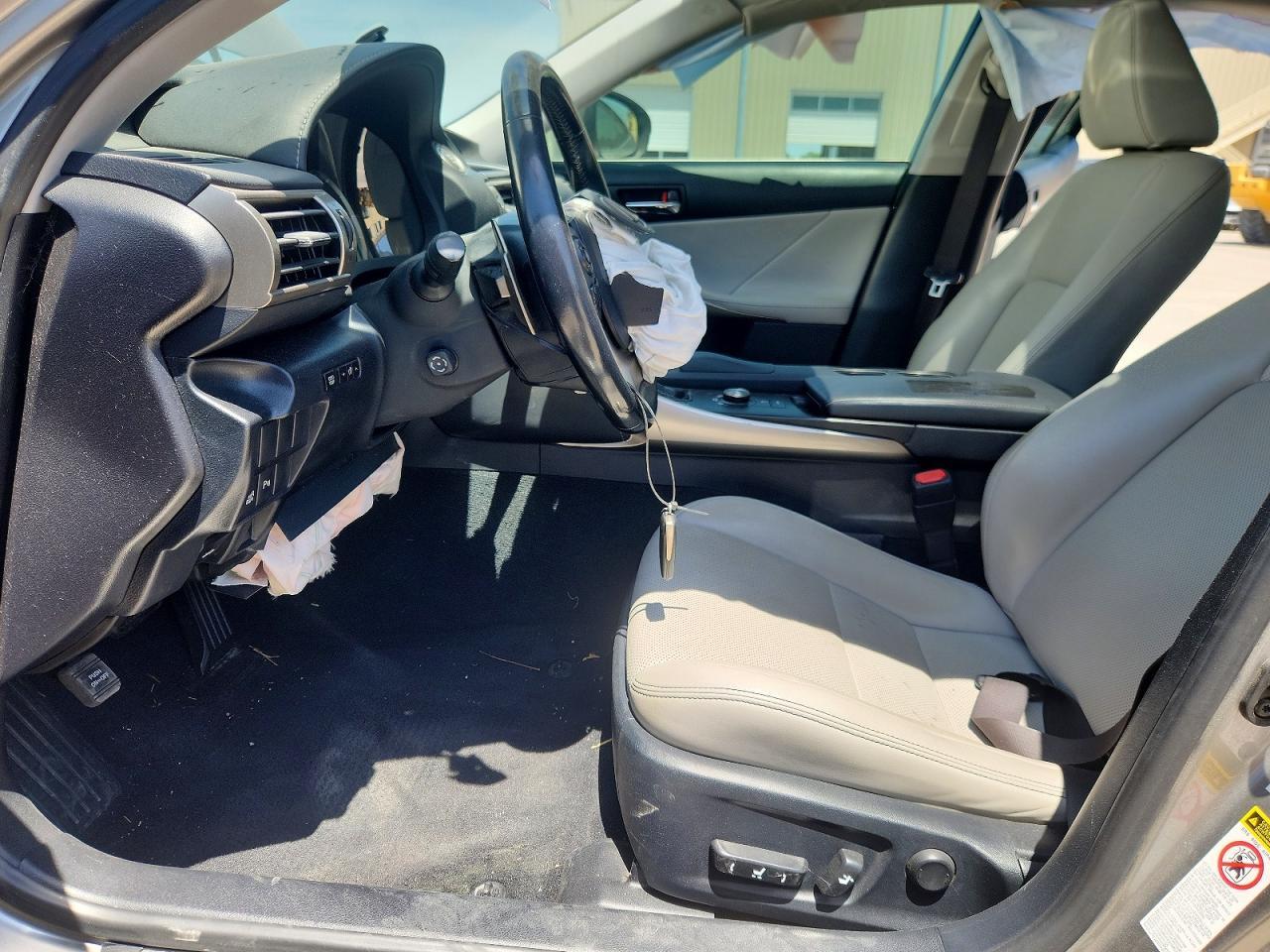 2016 Lexus Is 200T Base - Image 7
