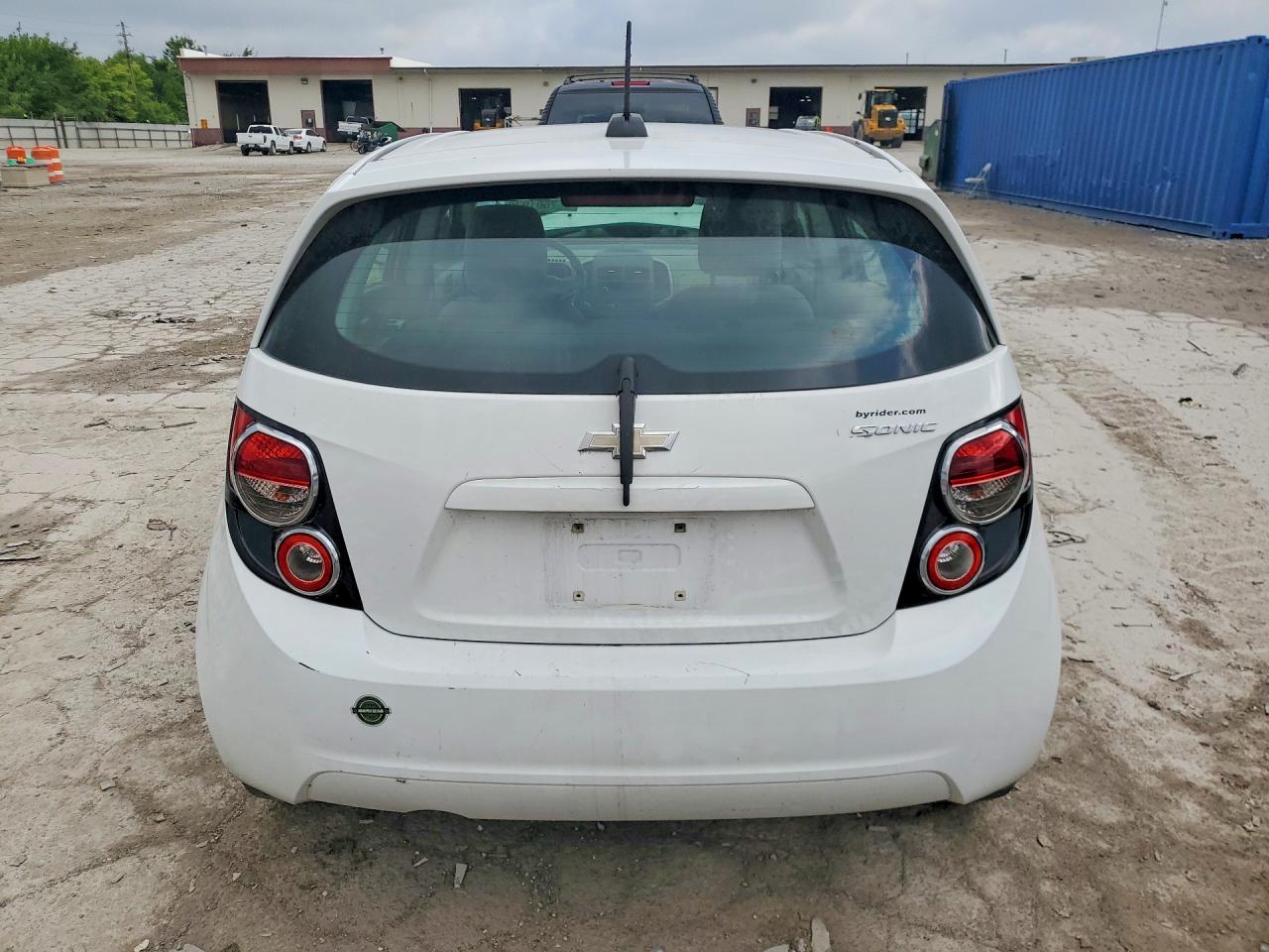 2015 Chevrolet Sonic Ls - Фото 6