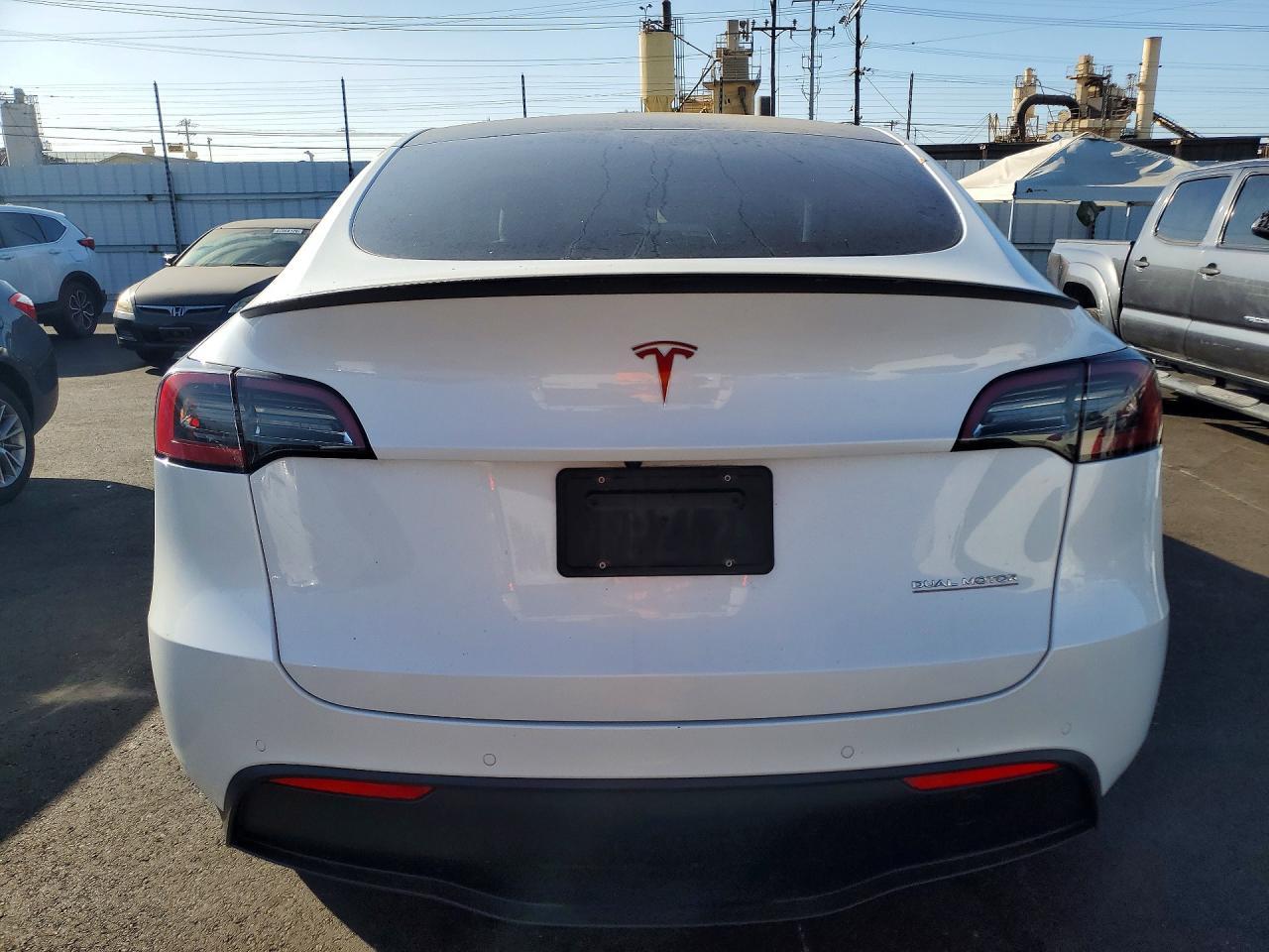 2022 Tesla Model Y - Image 6