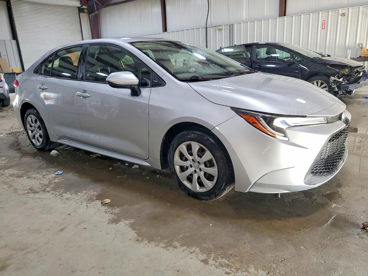 2020 Toyota Corolla Le - Фото 4