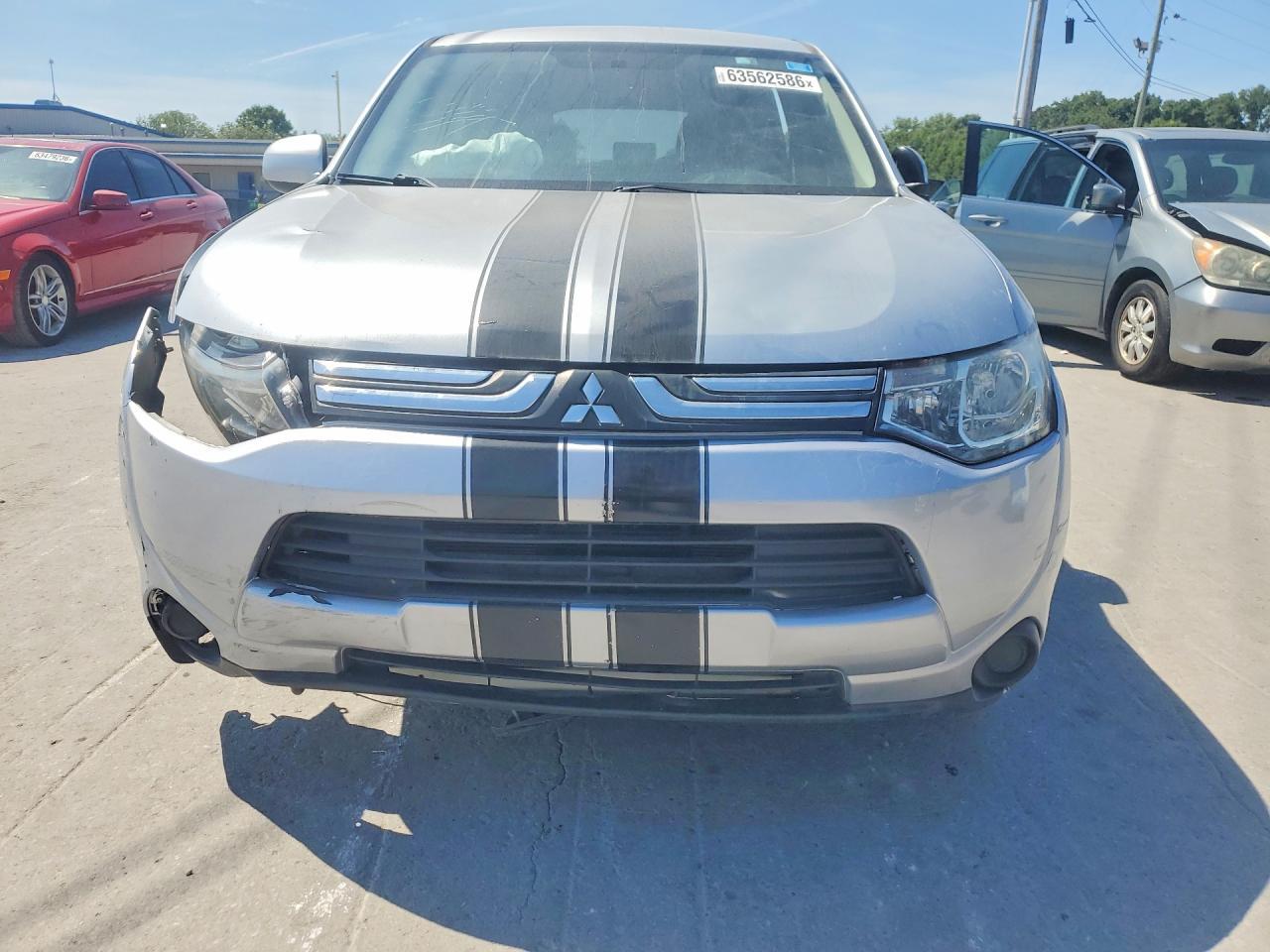 2014 Mitsubishi Outlander Es - Фото 5