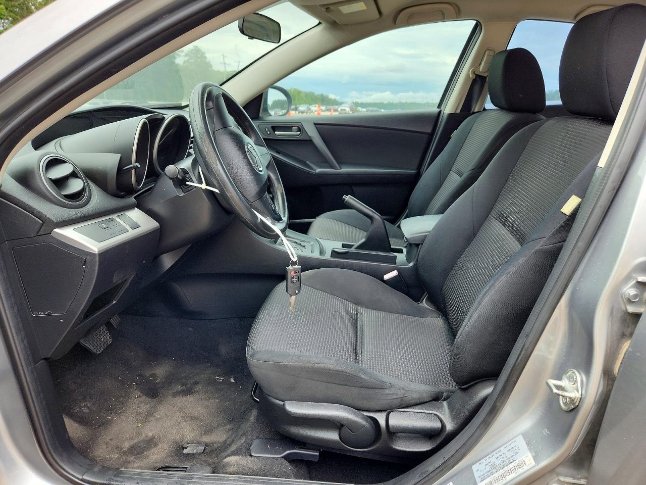 2013 Mazda 3 I - Image 7