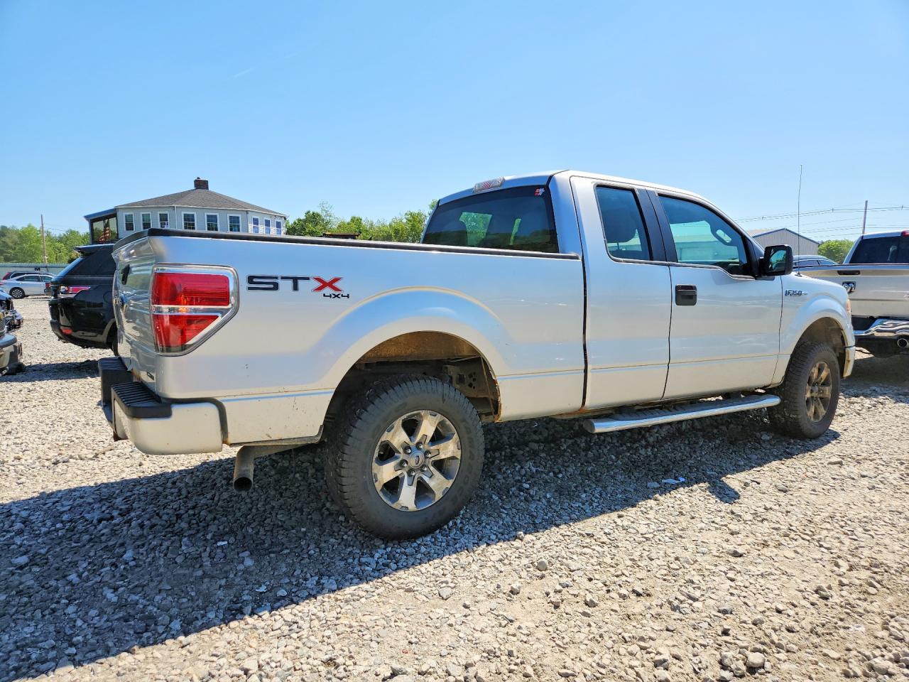 2013 Ford F150 Super Cab - Фото 3