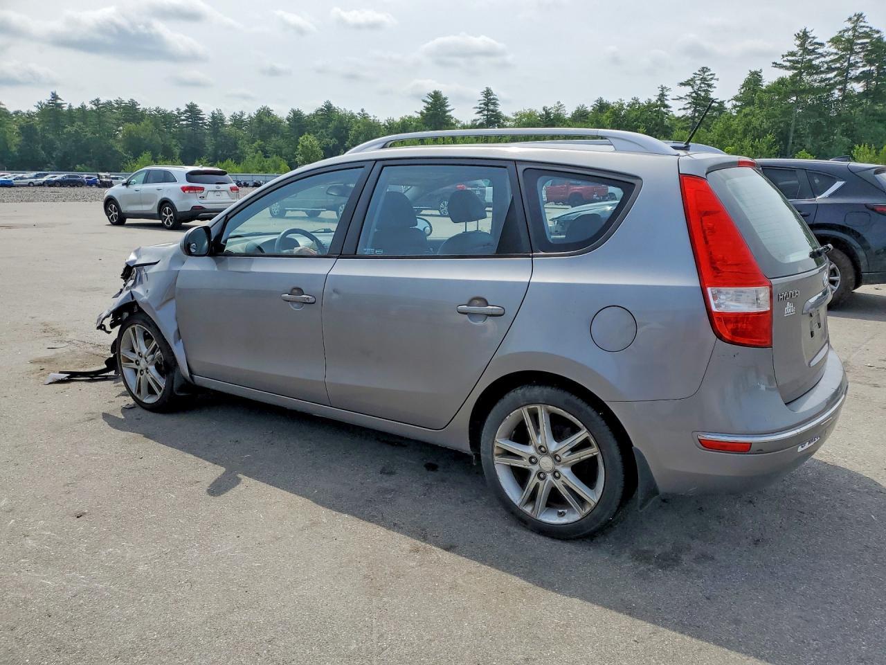 2011 Hyundai Elantra Touring Se - Фото 2