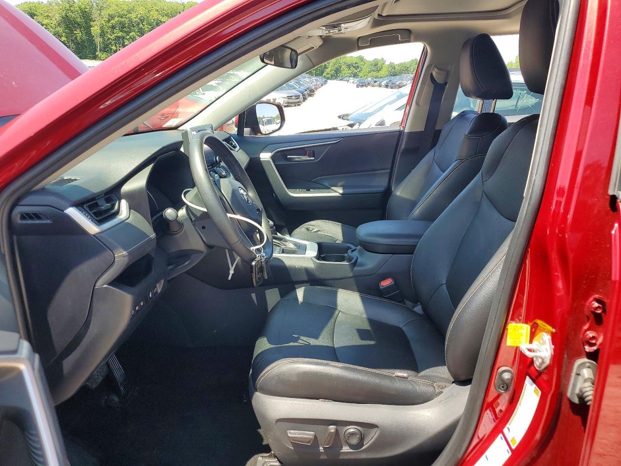 2019 Toyota Rav4 Xle - Image 7