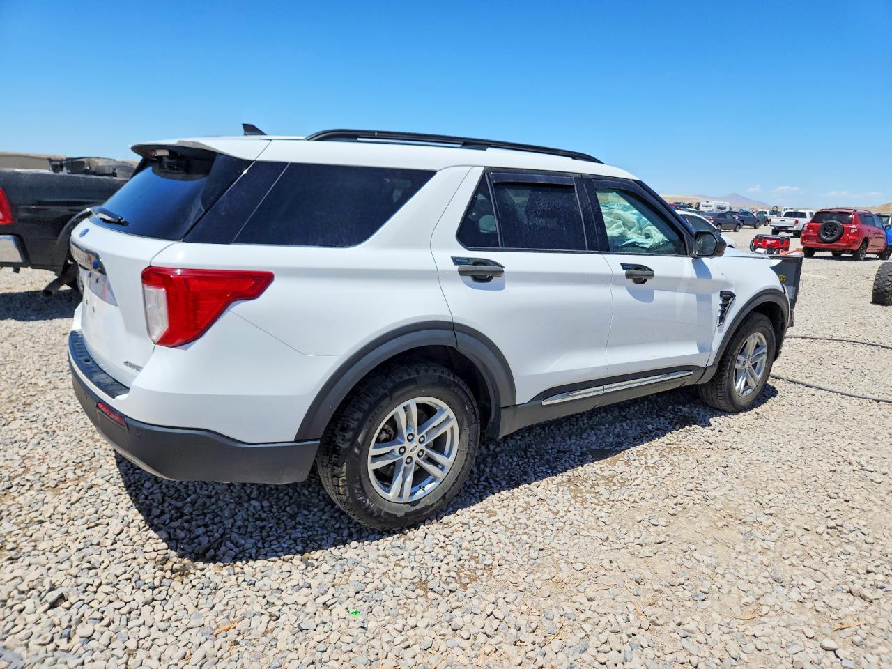 2023 Ford Explorer Xlt - Image 3