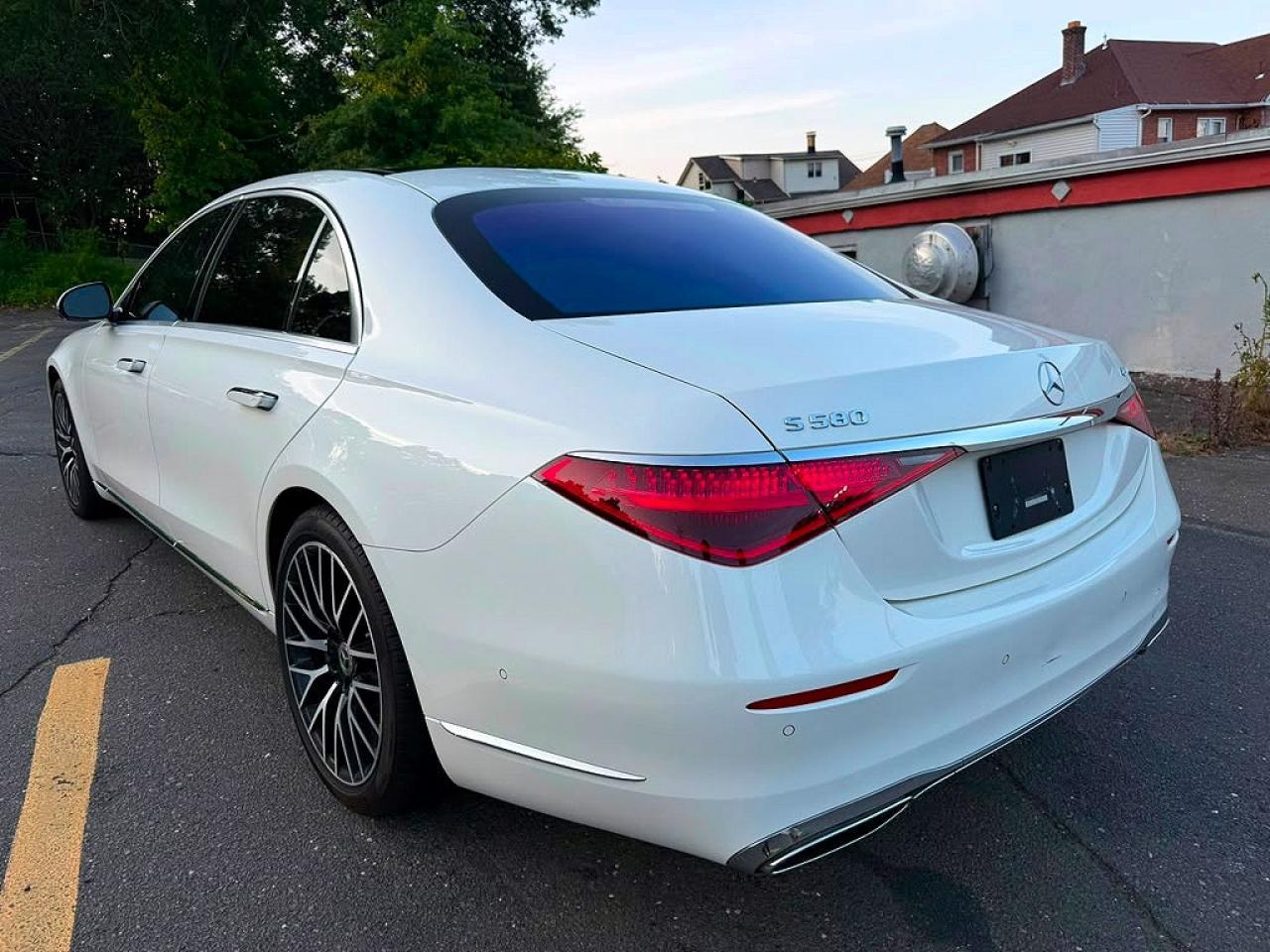 2021 Mercedes-Benz S 580 4Matic - Image 2