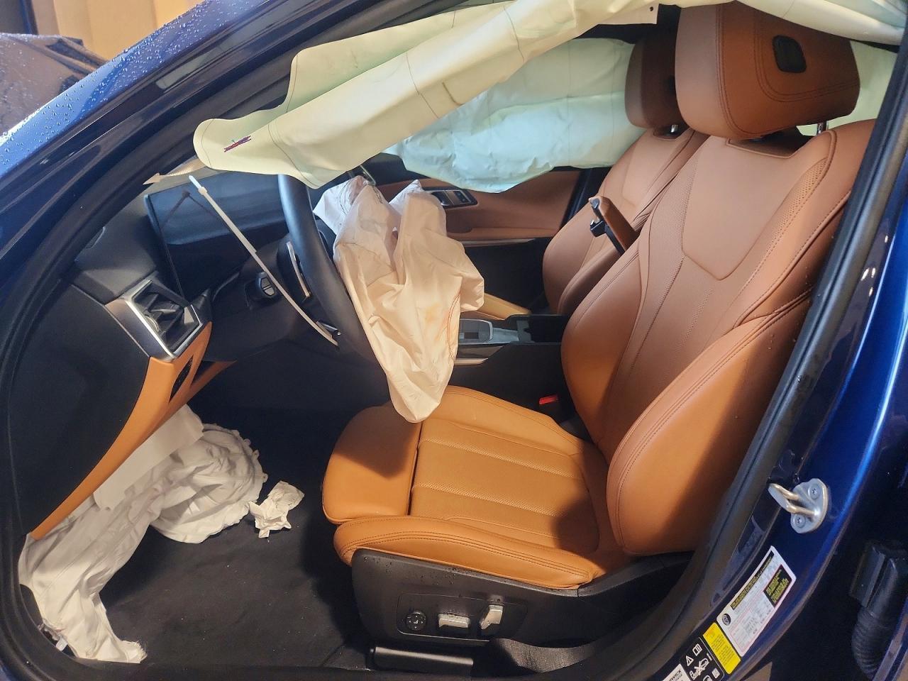 2023 BMW 330Xi - Image 7