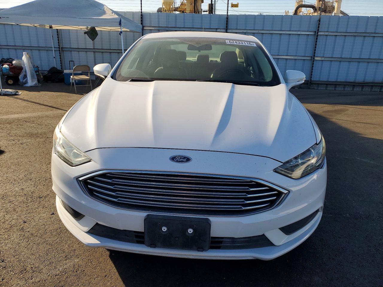 2018 Ford Fusion Se Hybrid - Image 5