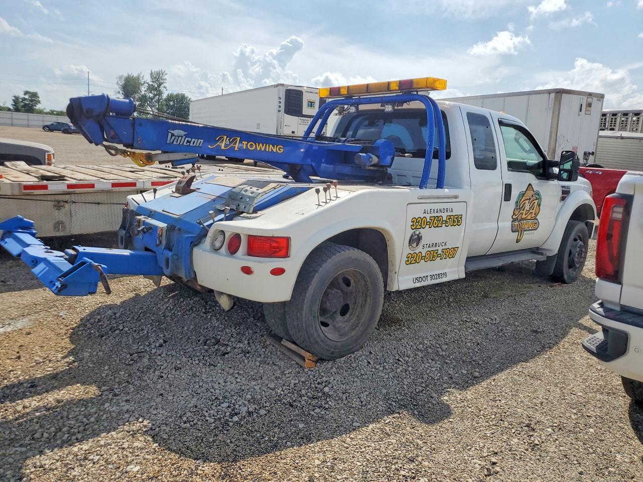 2008 Ford F550 Super Duty - Image 3
