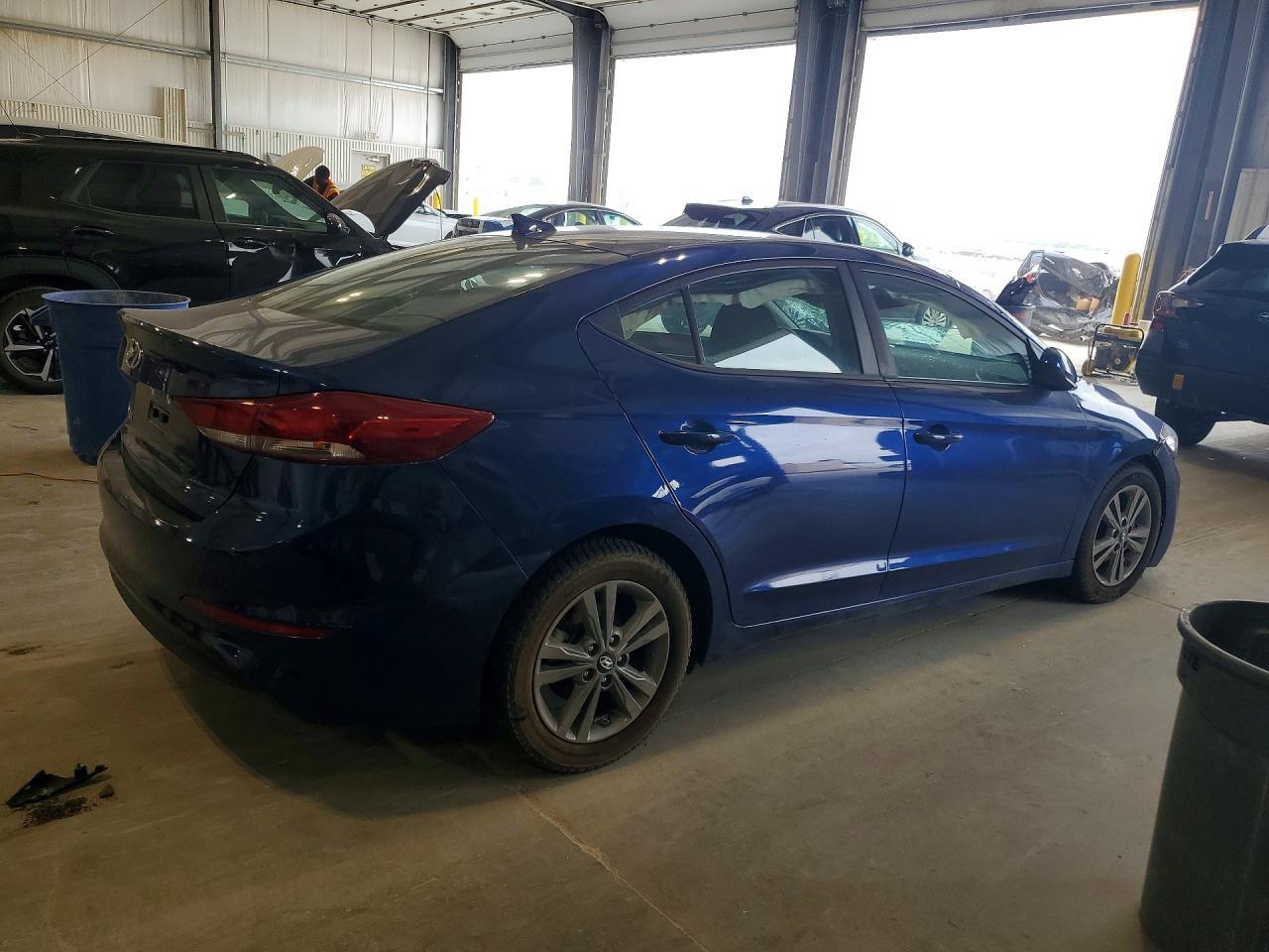 2018 Hyundai Elantra Sel - Фото 3