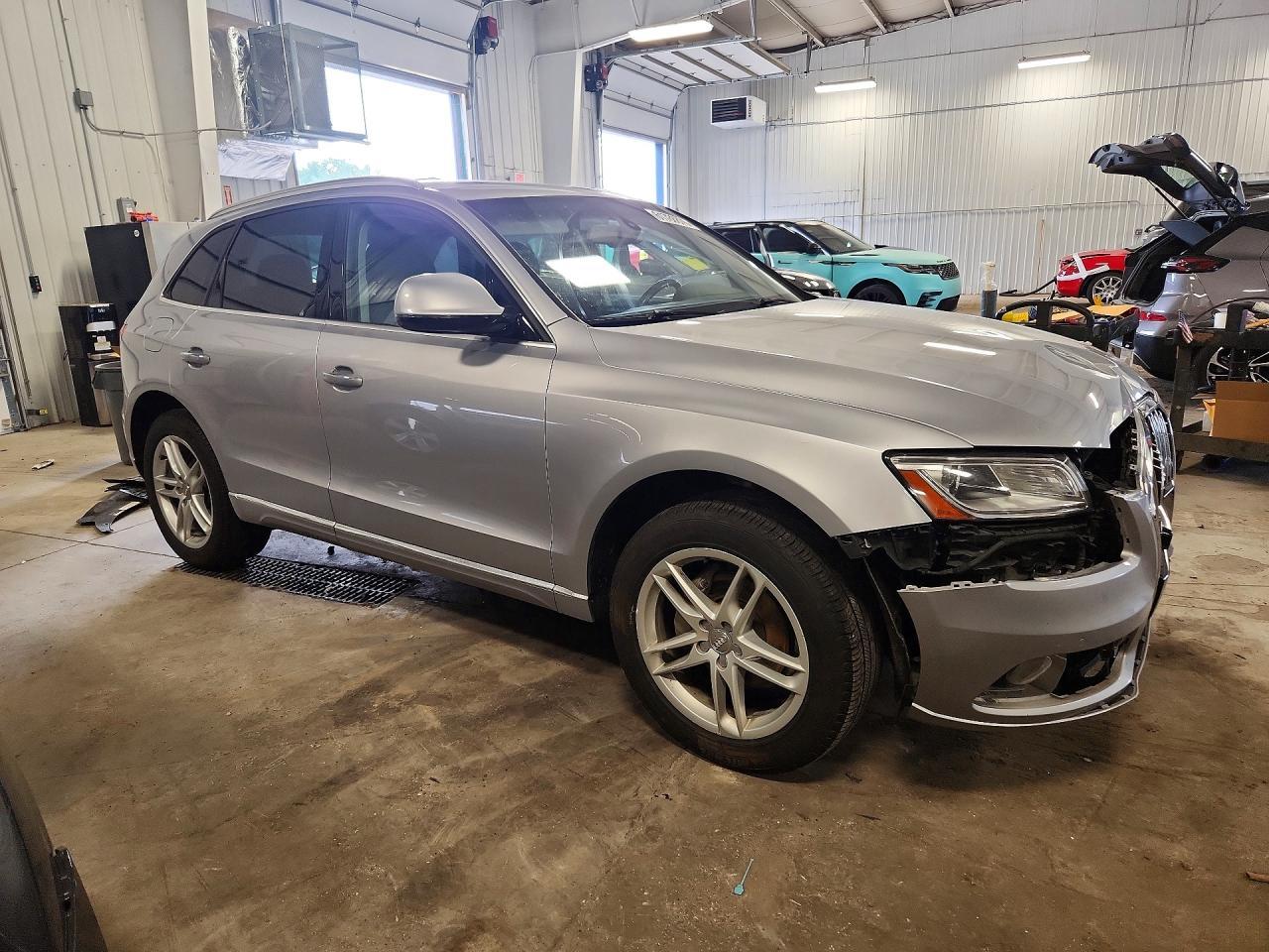 2017 Audi Q5 Premium Plus - Image 4
