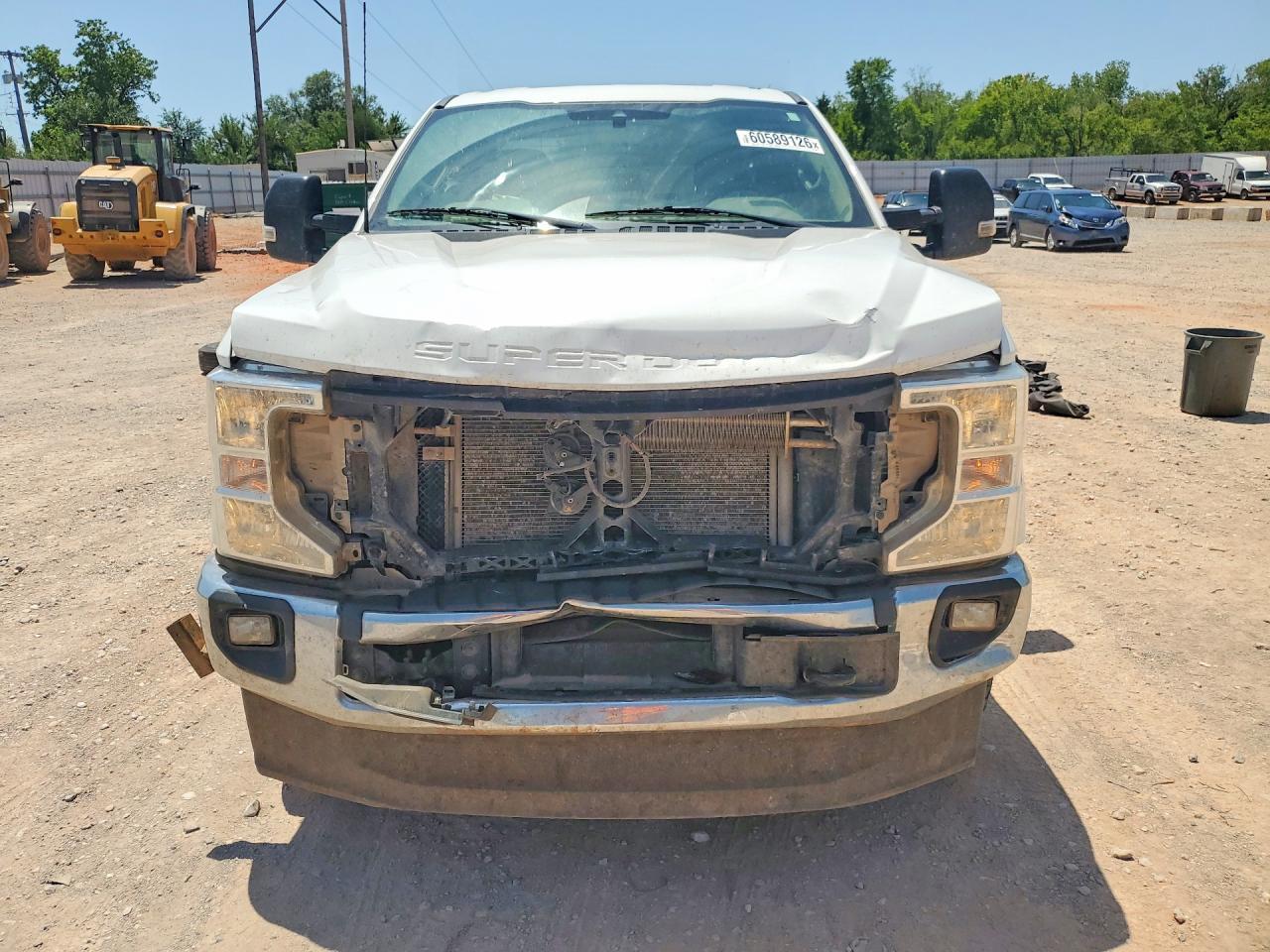 2022 Ford F350 - Image 5