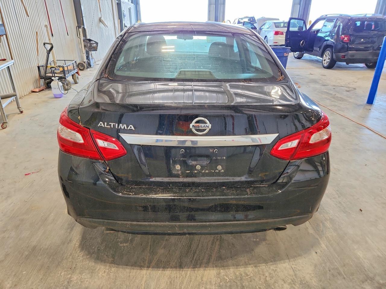 2017 Nissan Altima 2.5 S - Фото 6